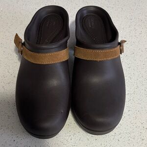 CROCS Women's Dark Brown Clogs with Tan Suede Strap